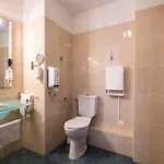 Notre Dame Otel 3*