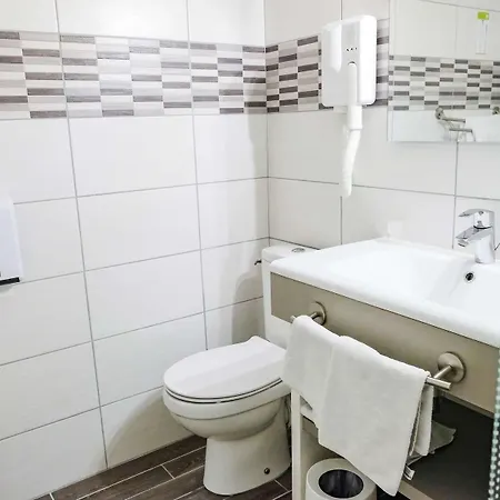 Ξενοδοχείο Notre Dame 3*