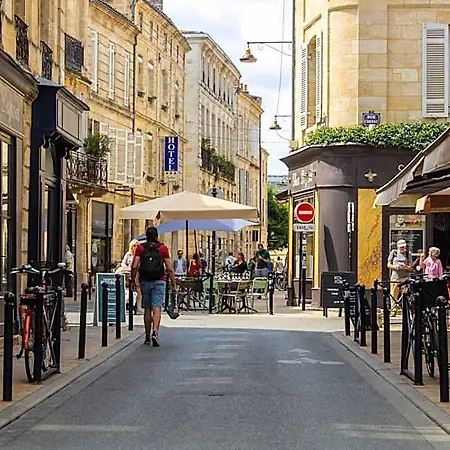 Notre Dame Hotel