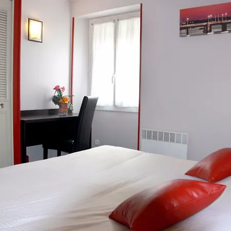 Notre Dame Hotel 3*